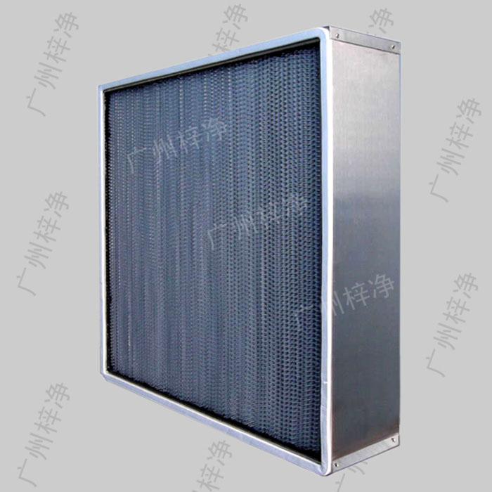 400度耐高溫高效過濾器可以滿足特殊工業的嚴格要求，適用于各種潔凈室、潔凈臺、制藥廠、生物廠、食品加工及其他任何需要嚴格控制空氣污染的場所。